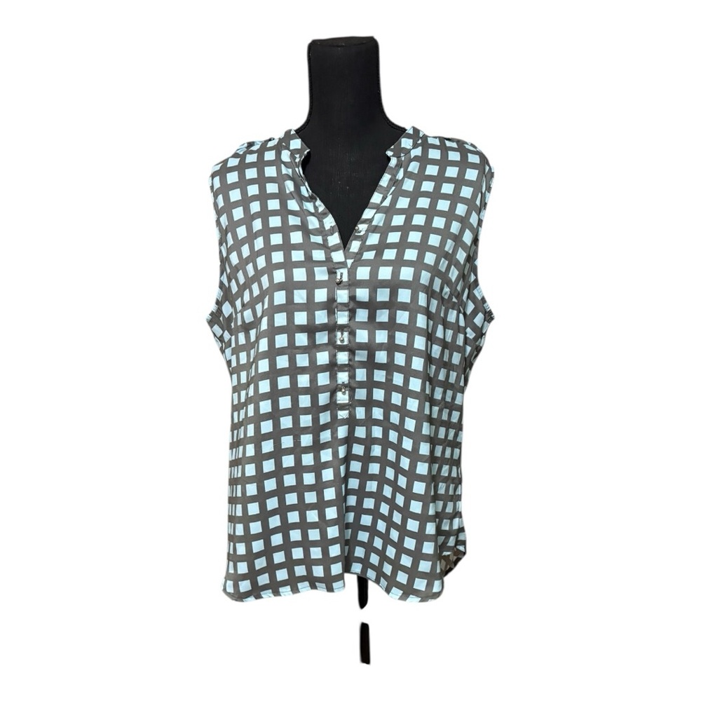 New York & Co sleeveless blouse with a gray and light blue squares size XL